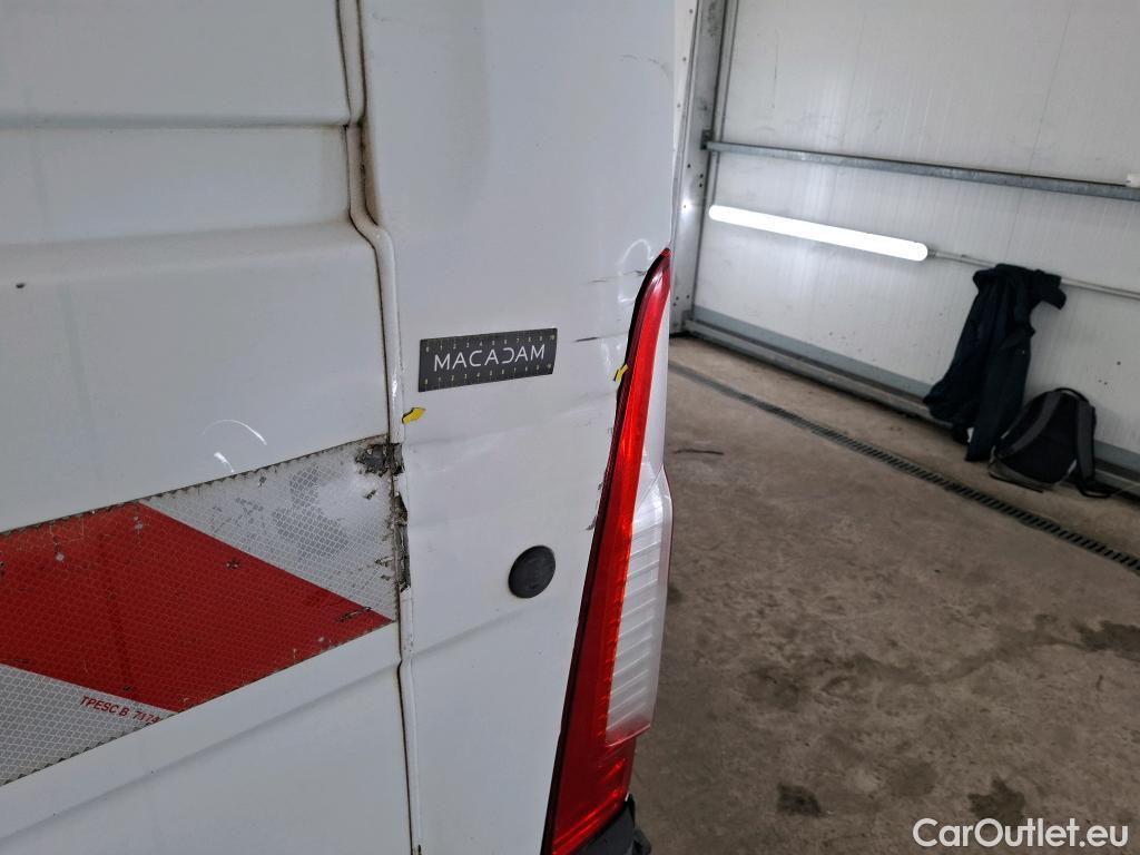 Renault  Master RENAULT  VU 4p Fourgon CA-CF F3500 L2H2 dCi 125 #19