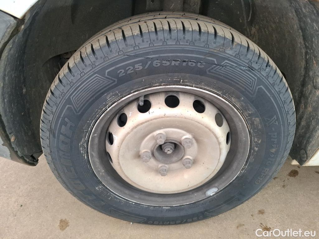  Renault  Master RENAULT  VU 4p Fourgon CA-CF F3500 L2H2 dCi 125 #51