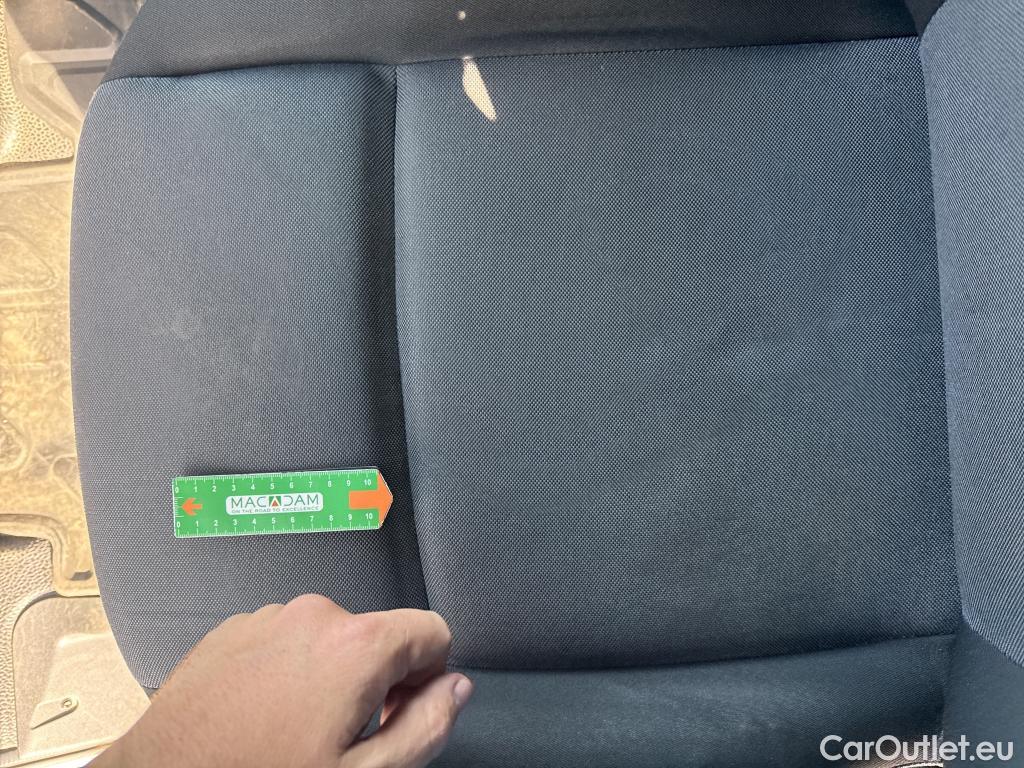  Renault  Master  III Fourgon L2H2 3 5 Grand Confort dCi #6