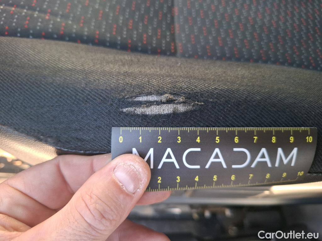  Peugeot  Boxer  Fourgon Surélevé 333 L2H2 Premium BlueHDi 120 Start&Stop HDi 120CV BVM6 E6d #4