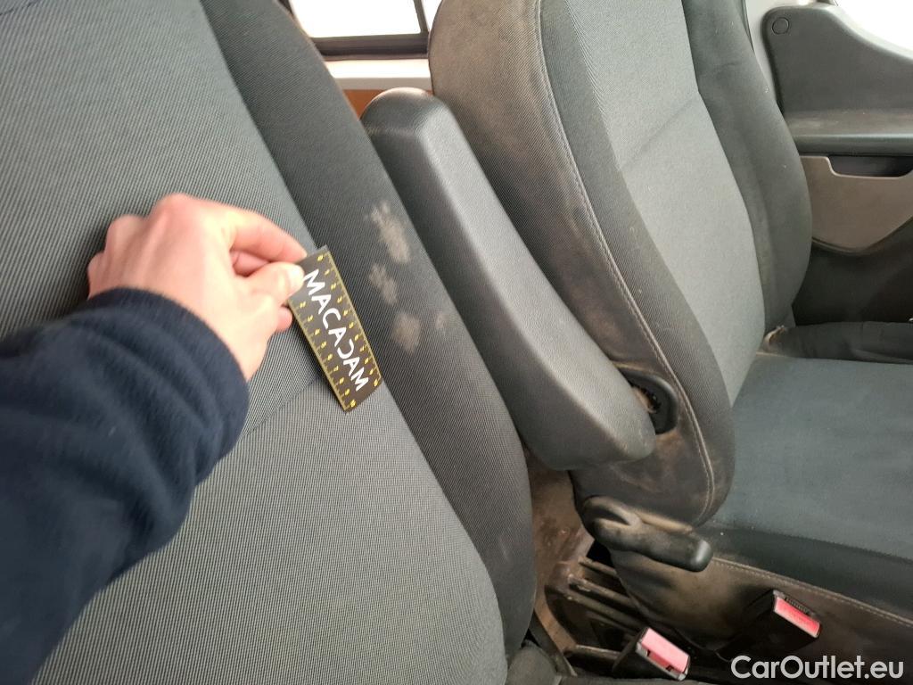  Renault  Master RENAULT  VU 4p Fourgon CA-CF F3500 L2H2 dCi 125 #45