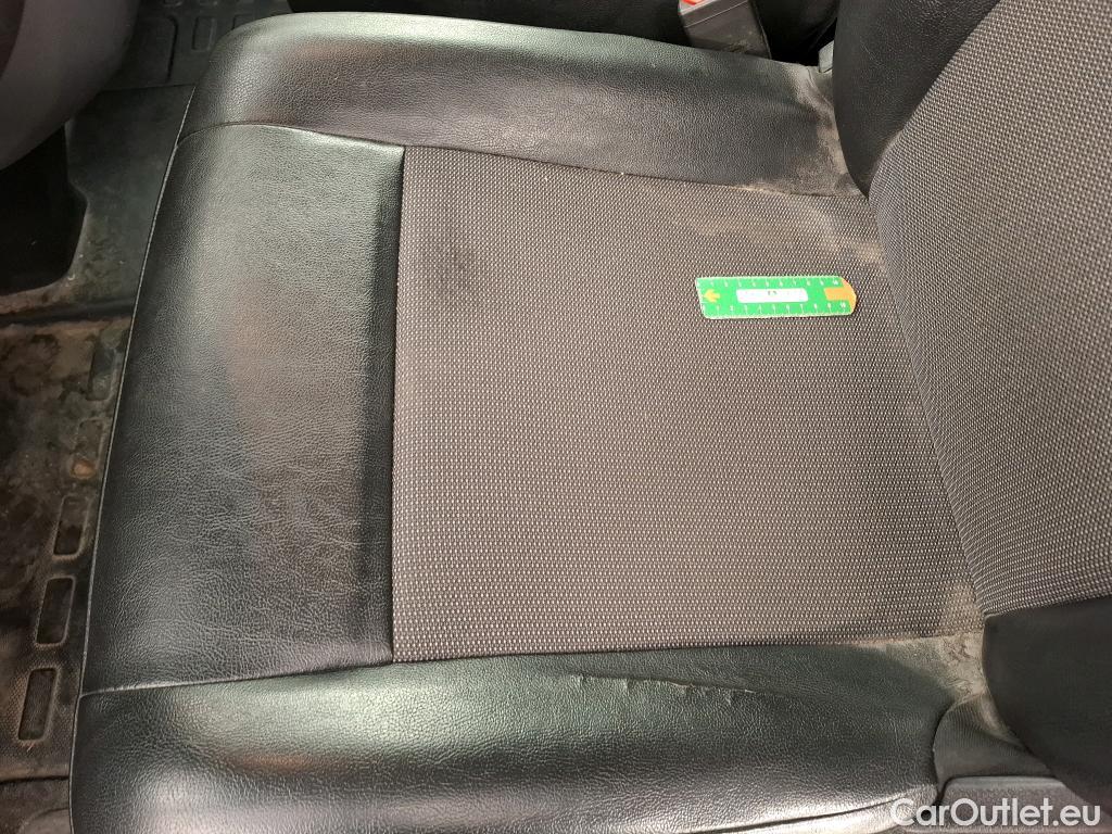  Peugeot  Expert  Fourgon Premium Standard 1.5 HDi 120CV BVM6 E6dT #44