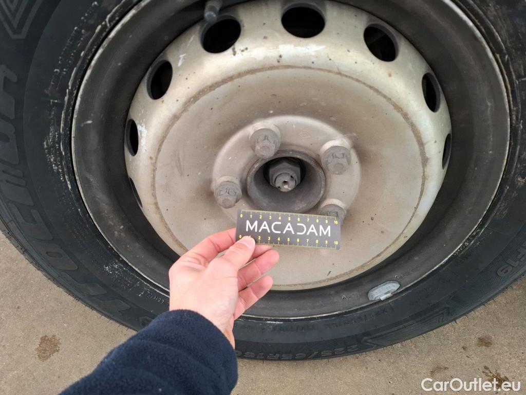  Renault  Master RENAULT  VU 4p Fourgon CA-CF F3500 L2H2 dCi 125 #52