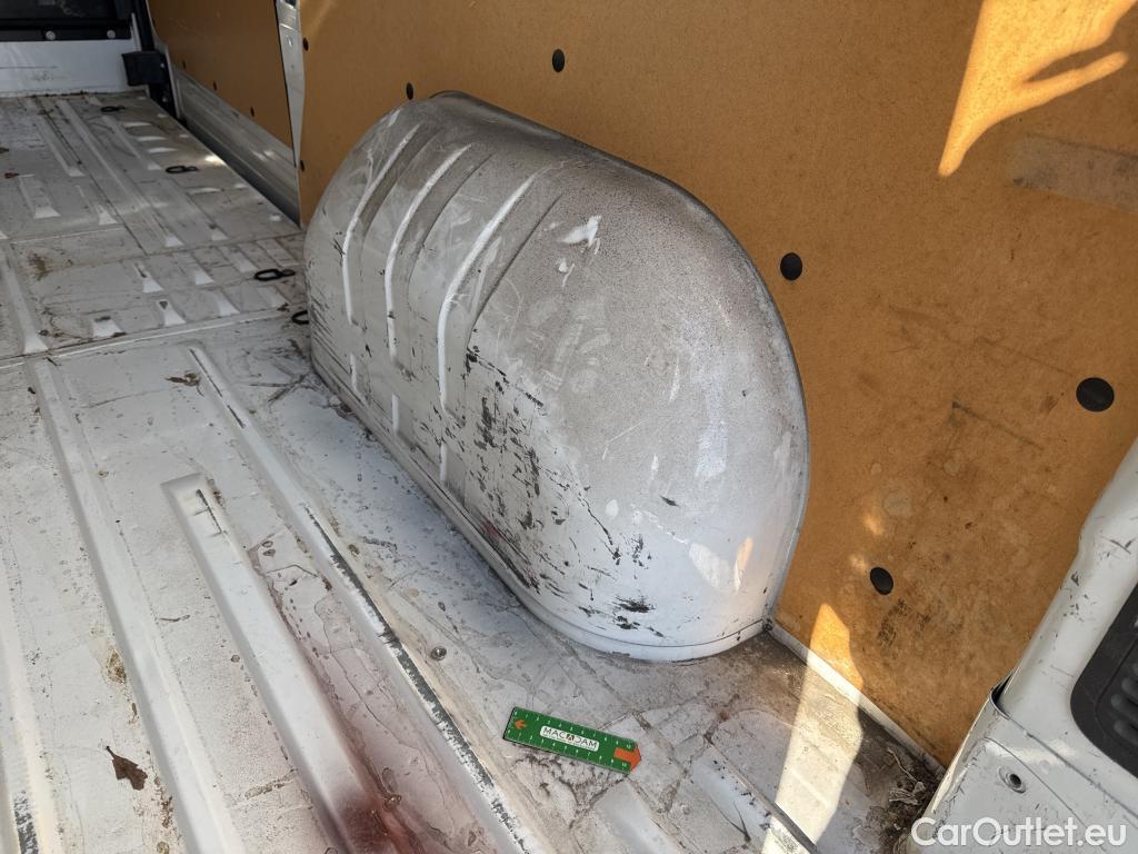  Renault  Master  III Fourgon L2H2 3 5 Grand Confort dCi #19