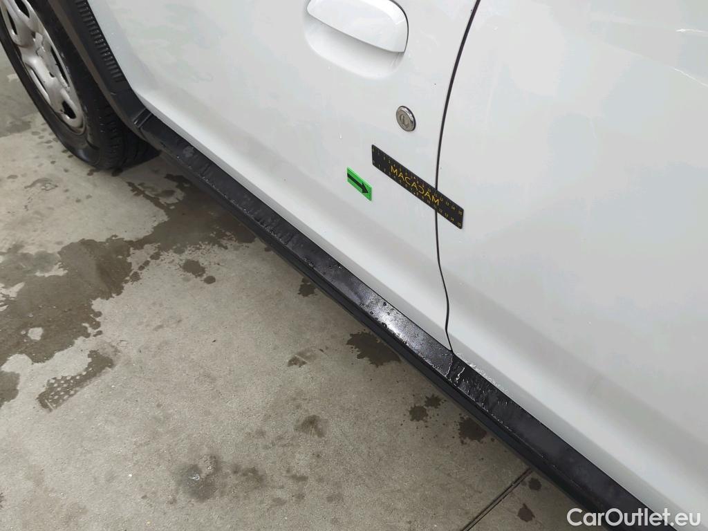  Dacia  Duster 1.5 Blue dCi 115CP Comfort 4WD #9