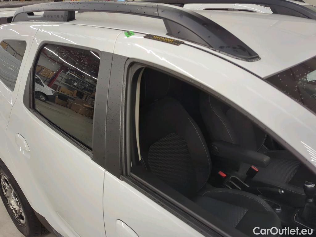  Dacia  Duster 1.5 Blue dCi 115CP Comfort 4WD #5