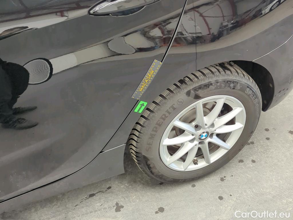  Bmw  Serie 2 1.5 216d Advantage #24