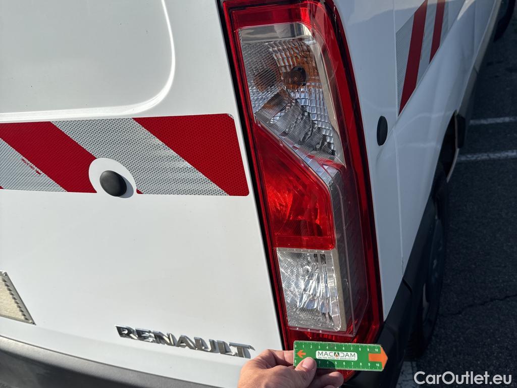  Renault  Master  III Fourgon L2H2 3 5 Grand Confort dCi #21