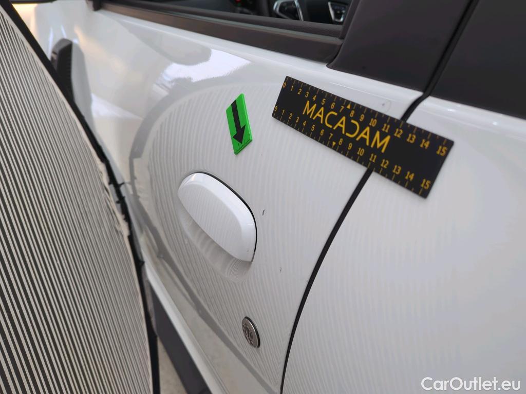  Dacia  Duster 1.5 Blue dCi 115CP Comfort 4WD #50