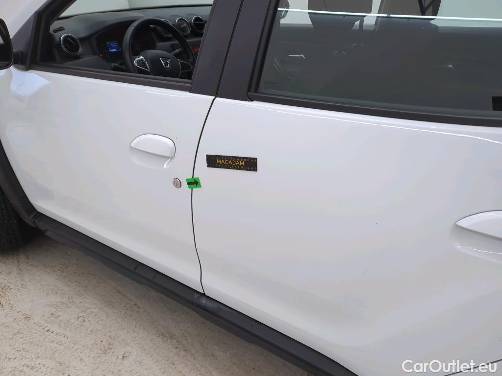  Dacia  Duster 1.5 Blue dCi 115CP Comfort 4WD #51