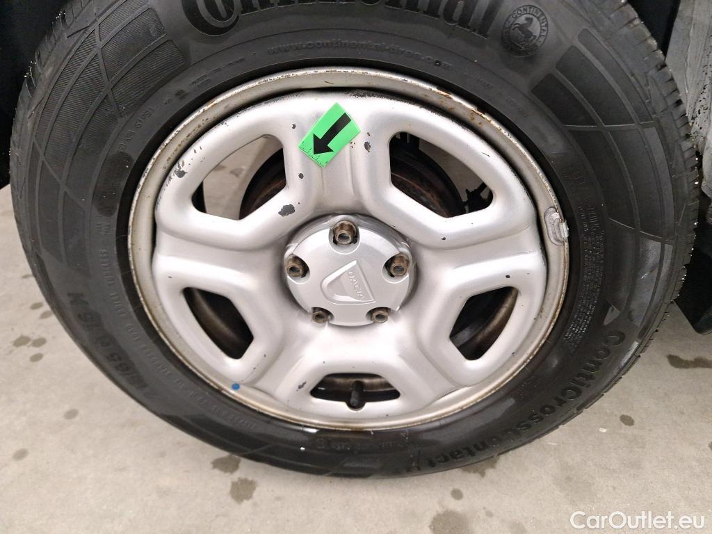  Dacia  Duster 1.5 Blue dCi 115CP Comfort 4WD #17