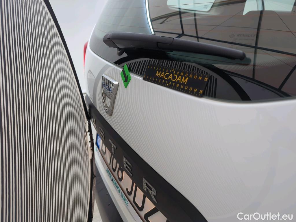  Dacia  Duster 1.5 Blue dCi 115CP Comfort 4WD #18