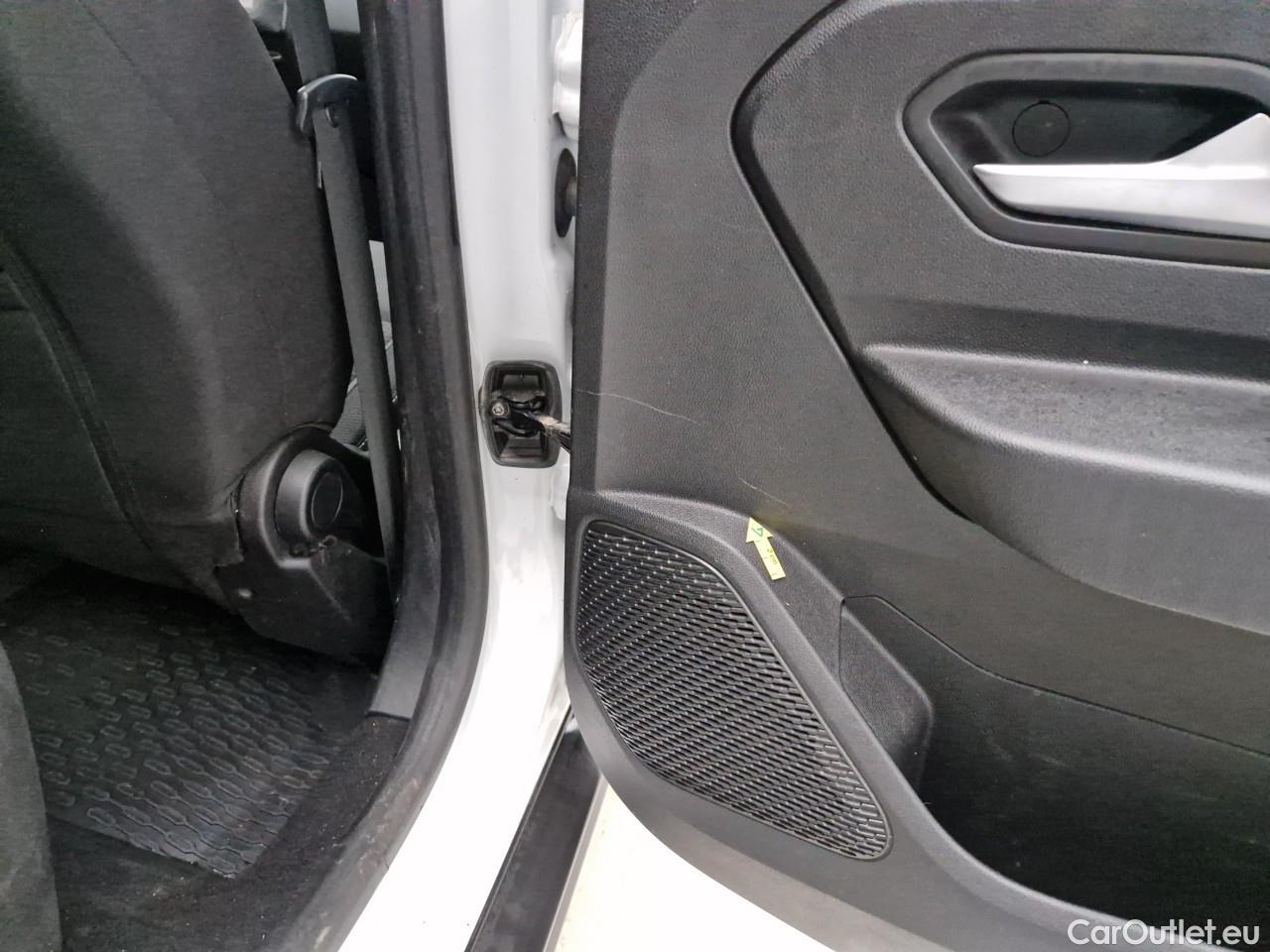  Dacia  Duster 1.5 Blue dCi 115CP Comfort 4WD #39