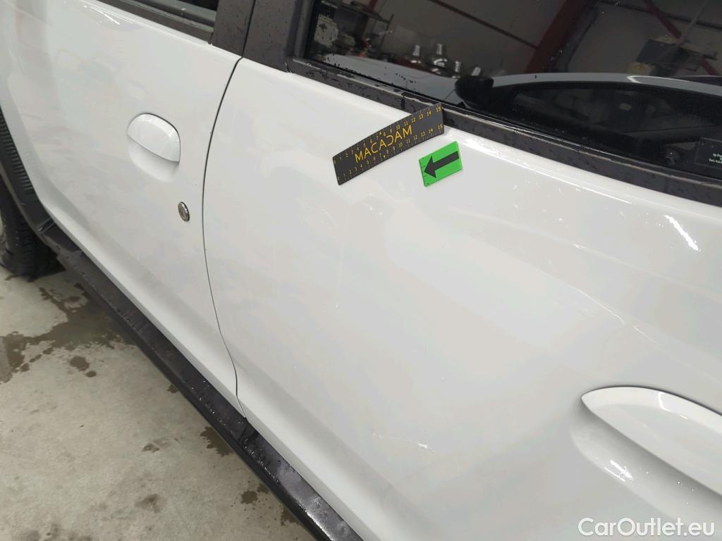  Dacia  Duster 1.5 Blue dCi 115CP Comfort 4WD #15