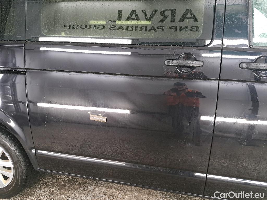  Volkswagen  Transporter VOLKSWAGEN  / 2019 / 4P / Fourgon vitré 2.0 TDi 150 4MO L1H1 Business #3