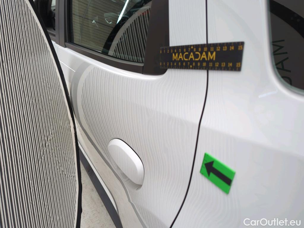  Dacia  Duster 1.5 Blue dCi 115CP Comfort 4WD #14