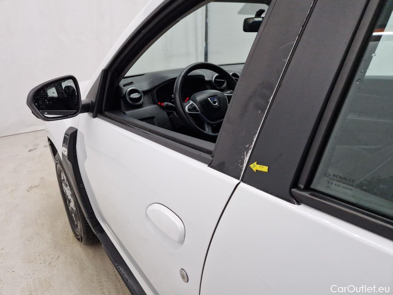  Dacia  Duster 1.5 Blue dCi 115CP Comfort 4WD #2