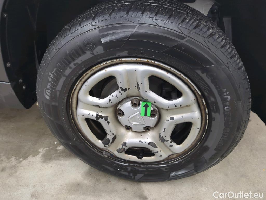  Dacia  Duster 1.5 Blue dCi 115CP Comfort 4WD #21