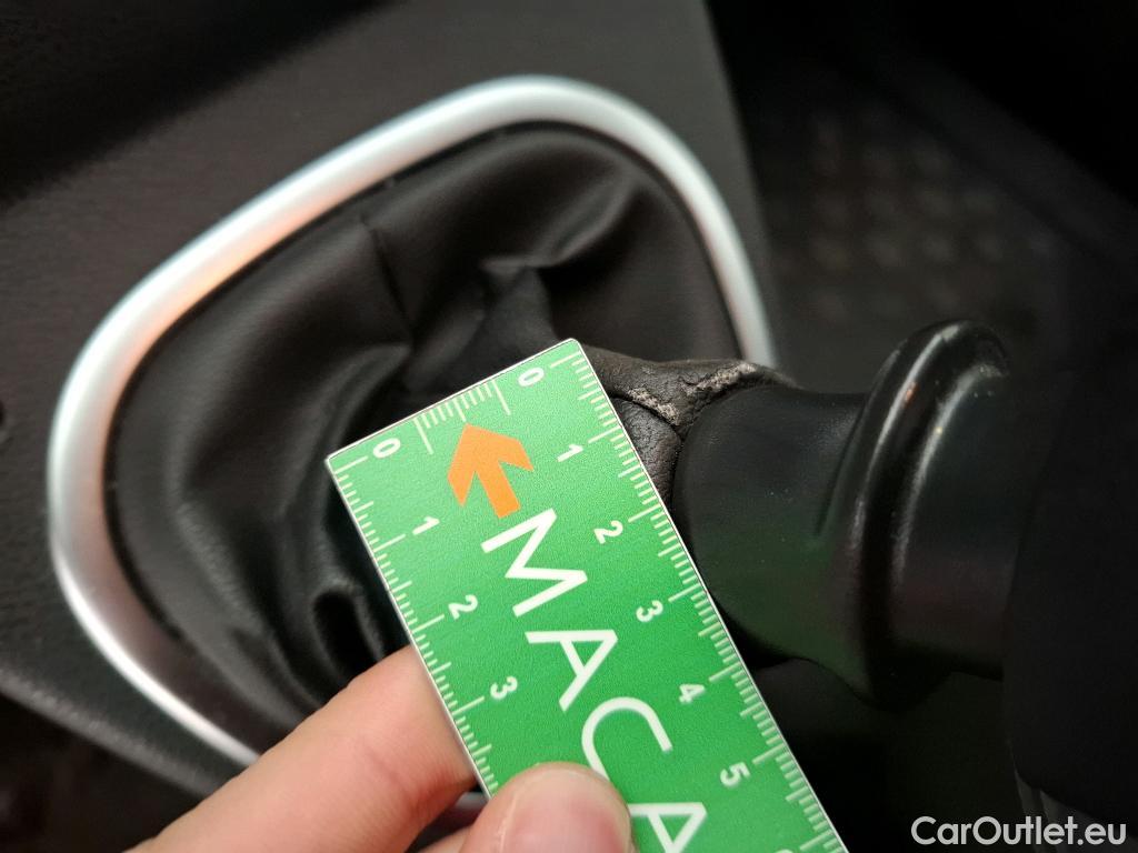  Renault  Trafic RENAULT   2019  4P  Fourgon tole FG GCF L1H1 1000 dCi 120 #34