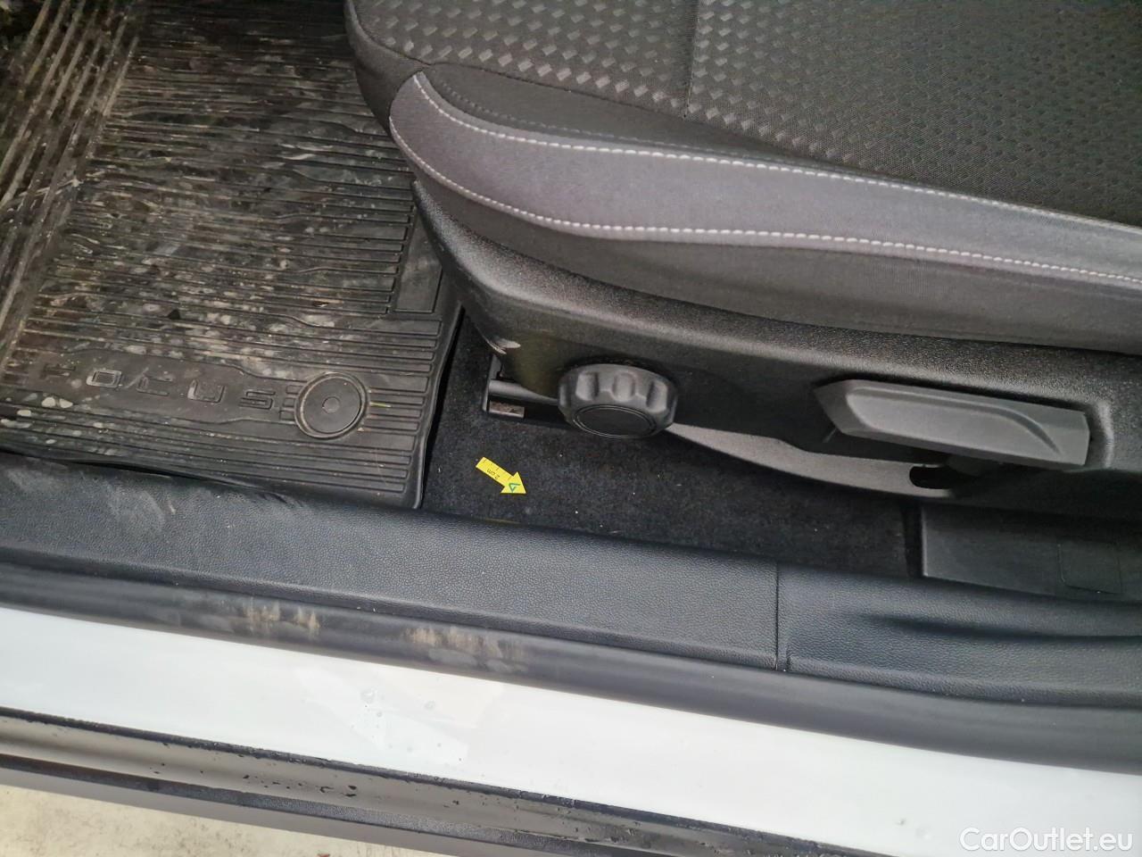  Ford  Focus 1.0 EcoBoost 100CP Trend Connected #19