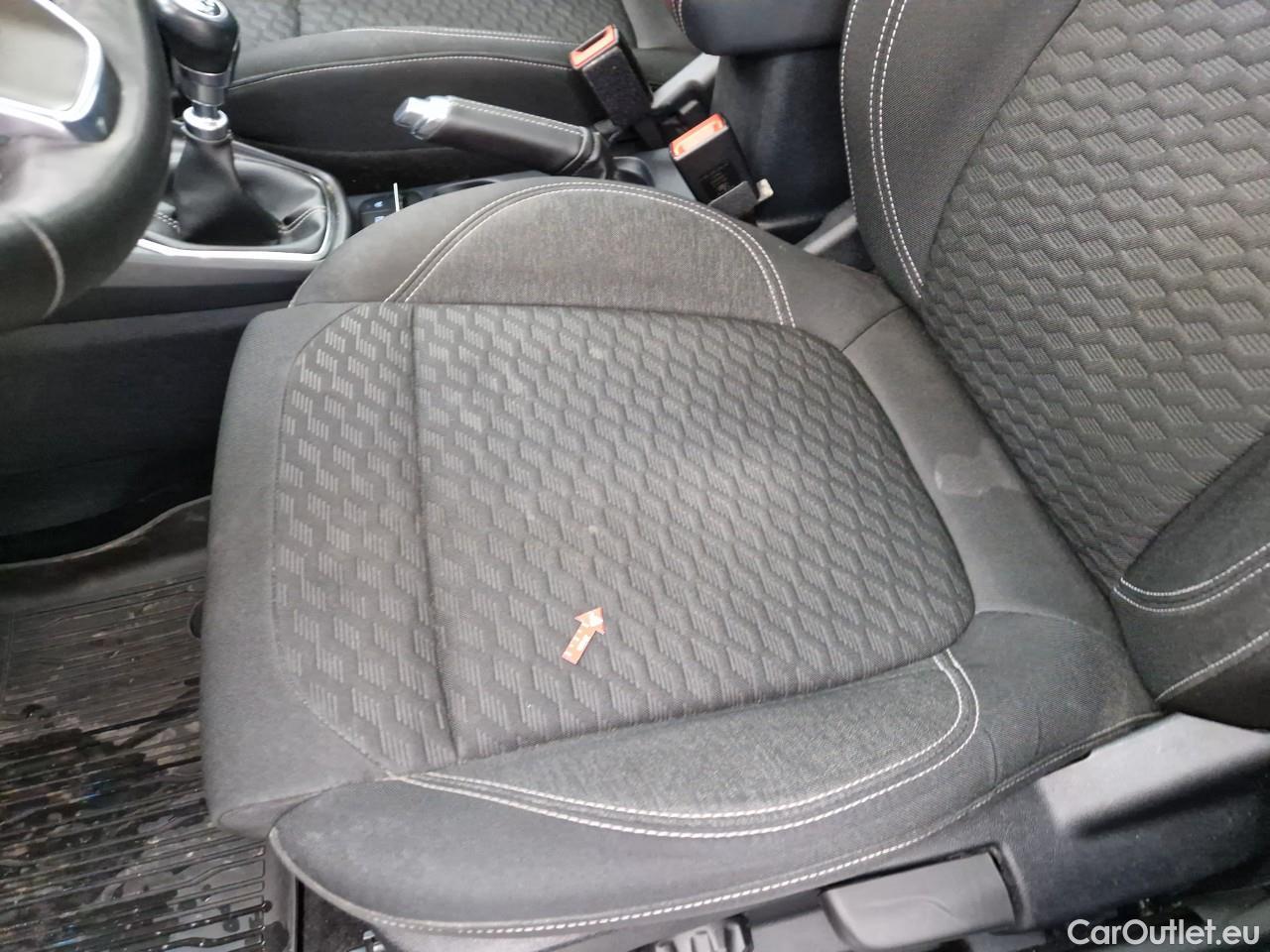  Ford  Puma 1.0 EcoBoost mHEV 125CP Titanium #32