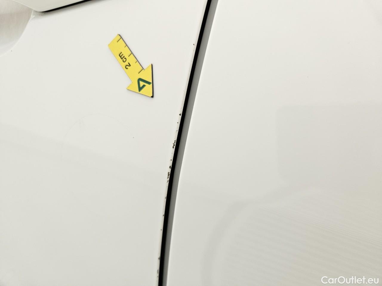  Toyota  Yaris 1.5 Hybrid Eco HYB Auto #5