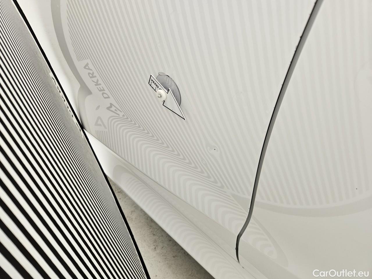  Toyota  Yaris 1.5 Hybrid Eco HYB Auto #3