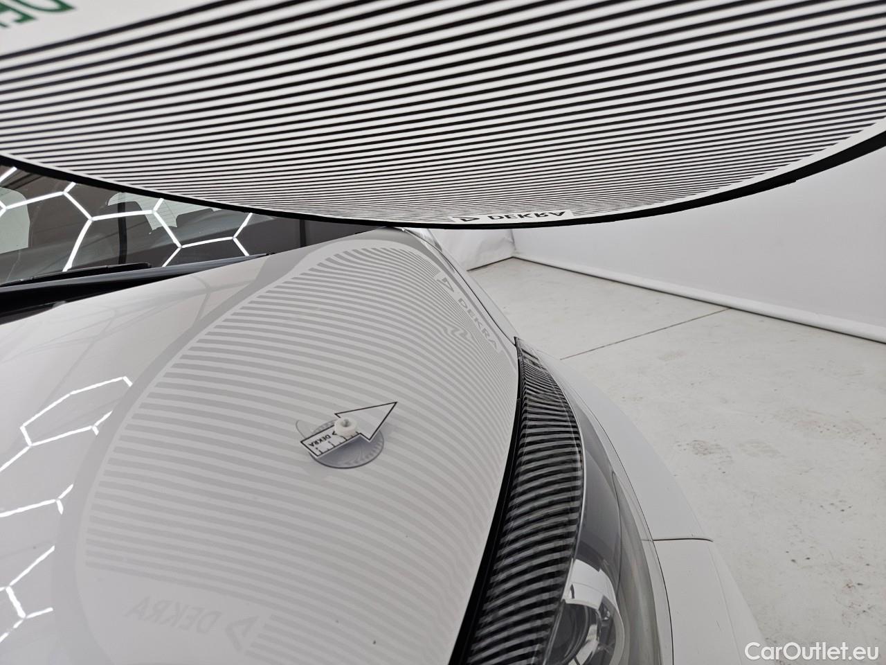  Toyota  Yaris 1.5 Hybrid Eco HYB Auto #8