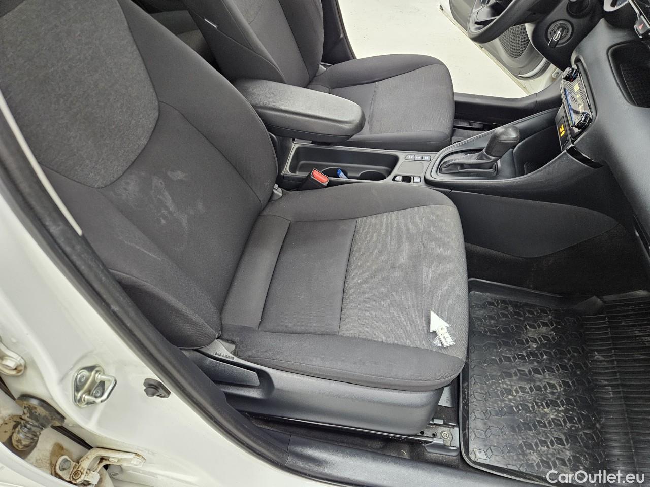  Toyota  Yaris 1.5 Hybrid Eco HYB Auto #32