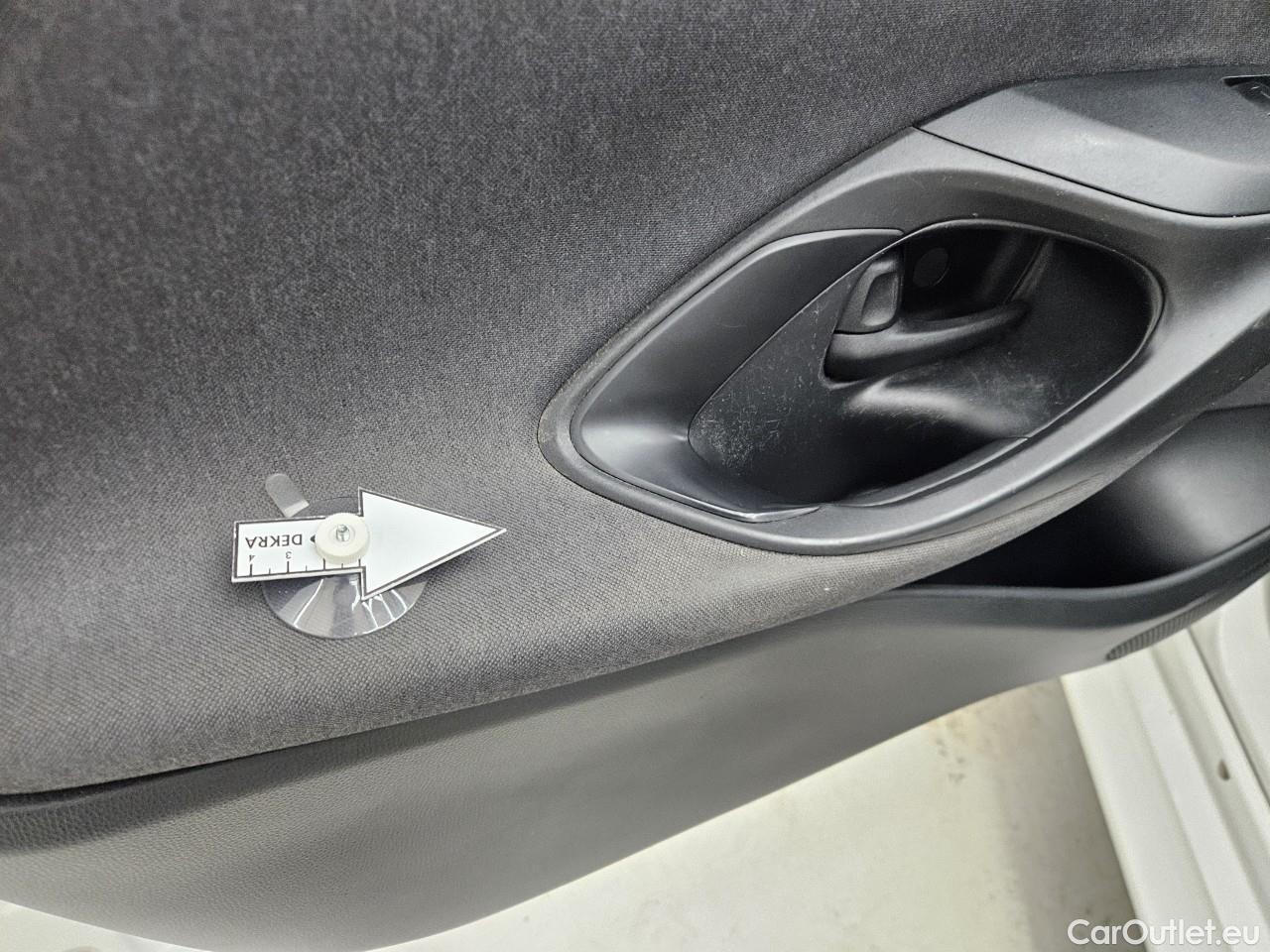  Toyota  Yaris 1.5 Hybrid Eco HYB Auto #24