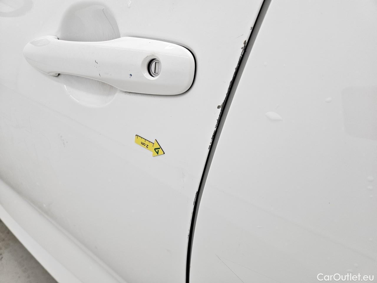  Toyota  Yaris 1.5 Hybrid Eco HYB Auto #2