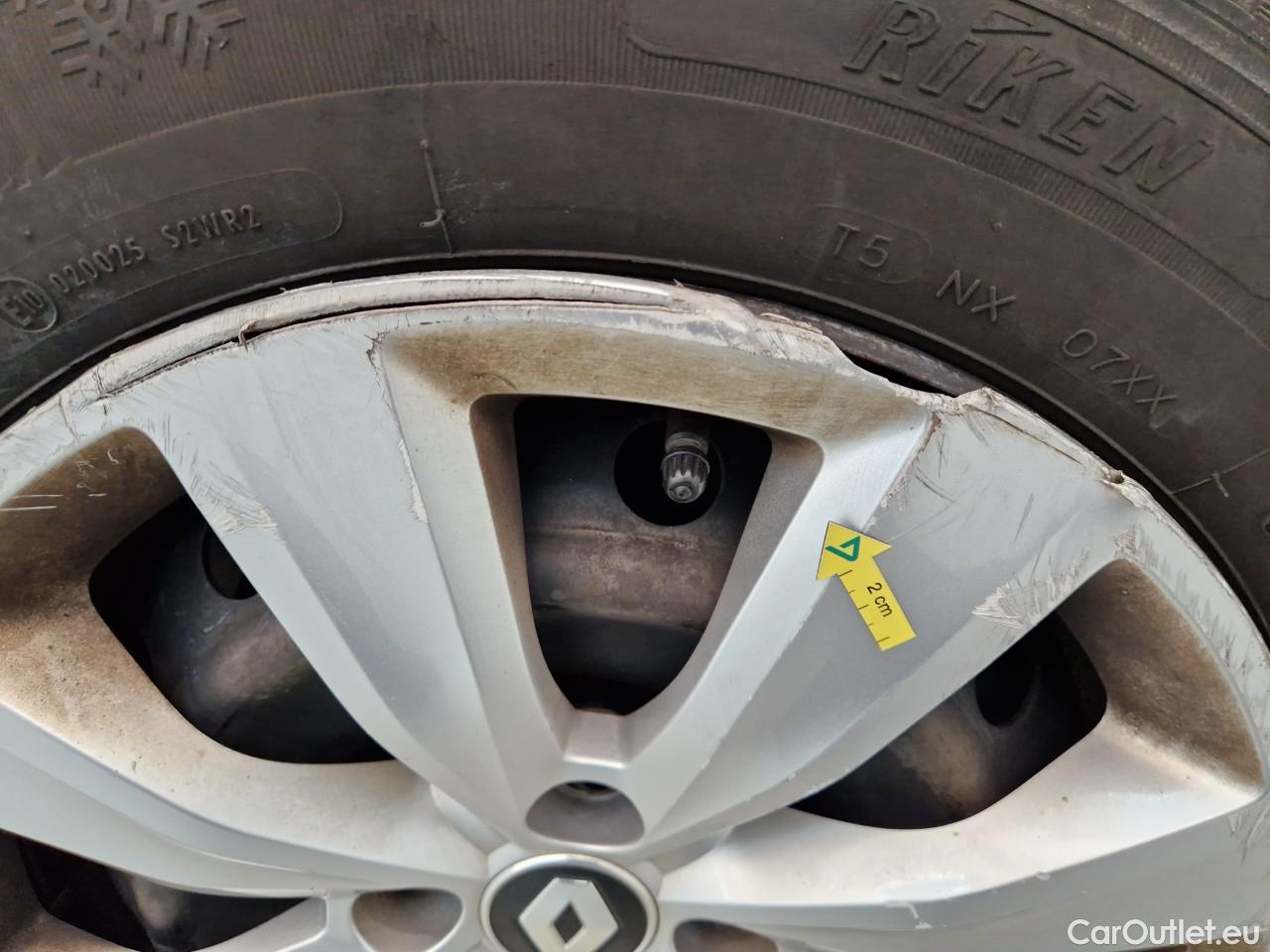  Renault  Clio 1.0 TCe 90CP Life #17