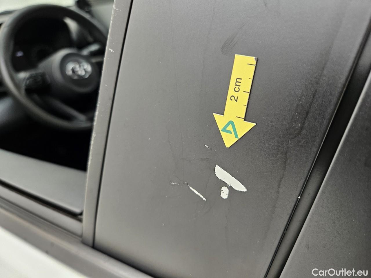  Toyota  Yaris 1.5 Hybrid Eco HYB Auto #6