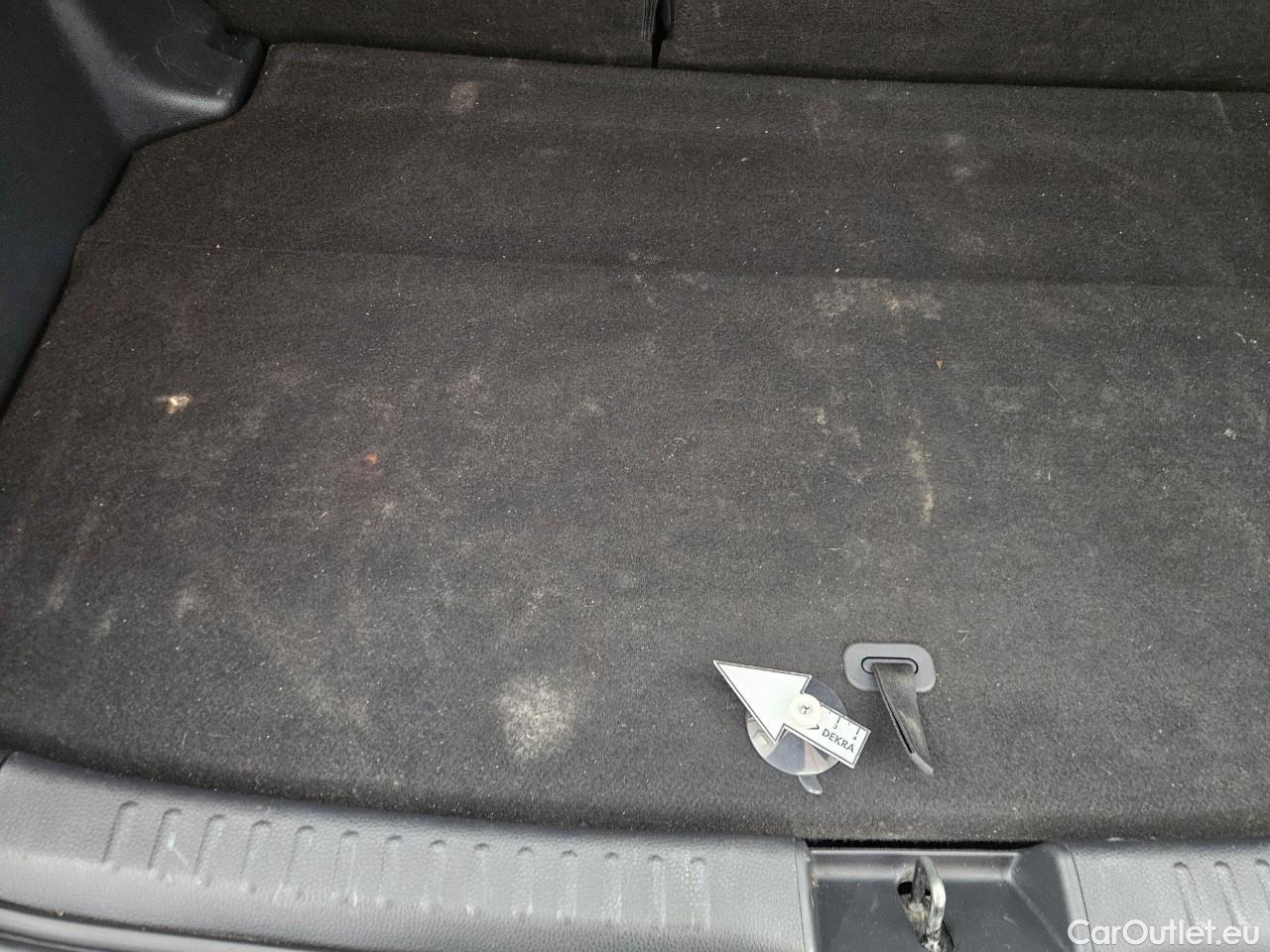  Toyota  Yaris 1.5 Hybrid Eco HYB Auto #37