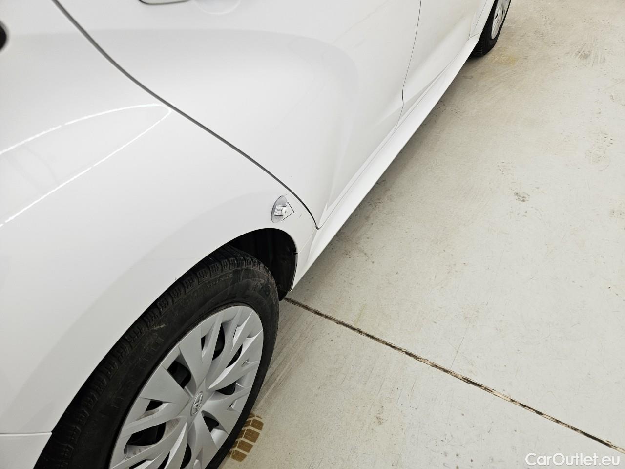  Toyota  Yaris 1.5 Hybrid Eco HYB Auto #19