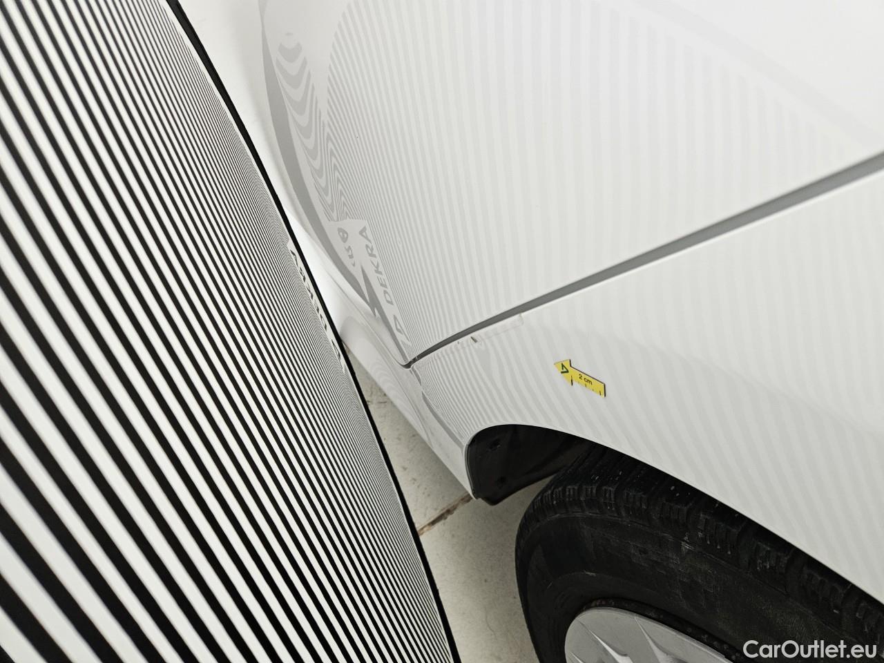  Toyota  Yaris 1.5 Hybrid Eco HYB Auto #34