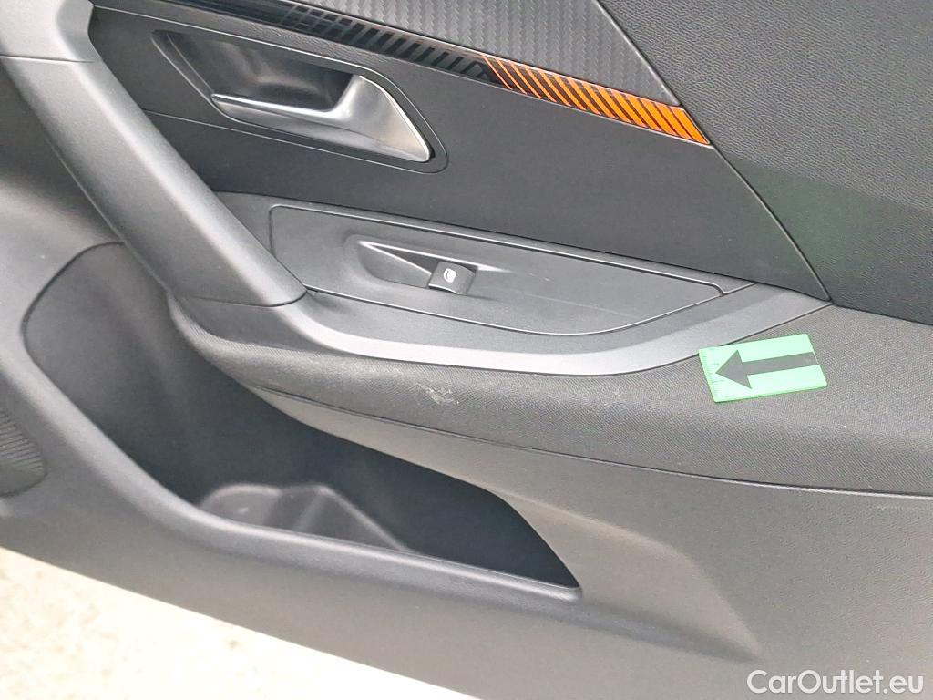  Peugeot  2008 1.2 PureTech 130CP Active Auto STT #32