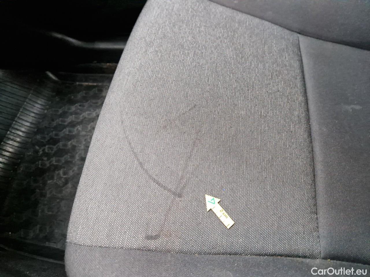  Toyota  Yaris 1.5 Hybrid Eco HYB Auto #32