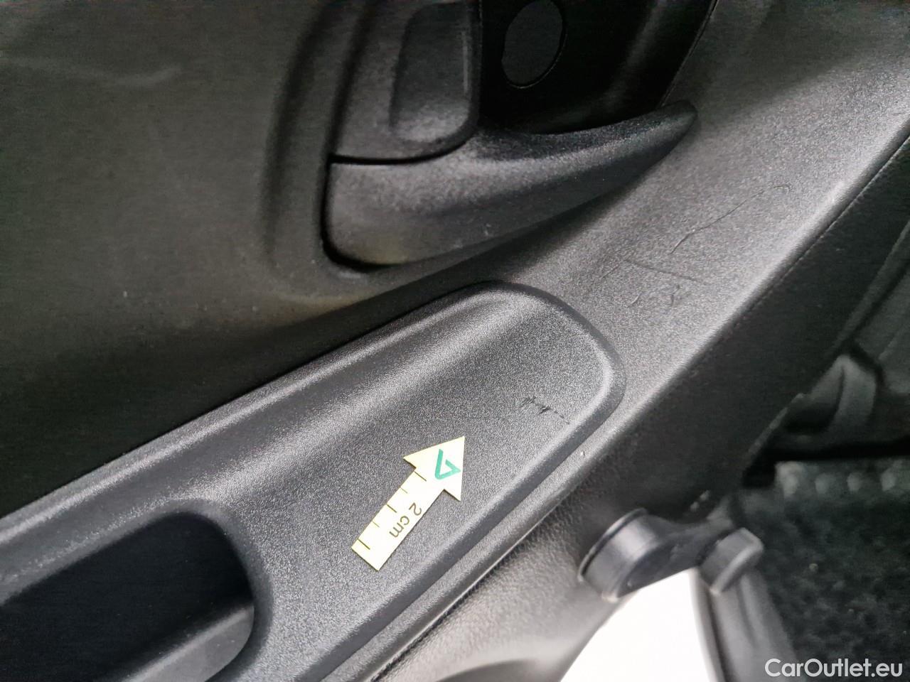  Toyota  Yaris 1.5 Hybrid Eco HYB Auto #36