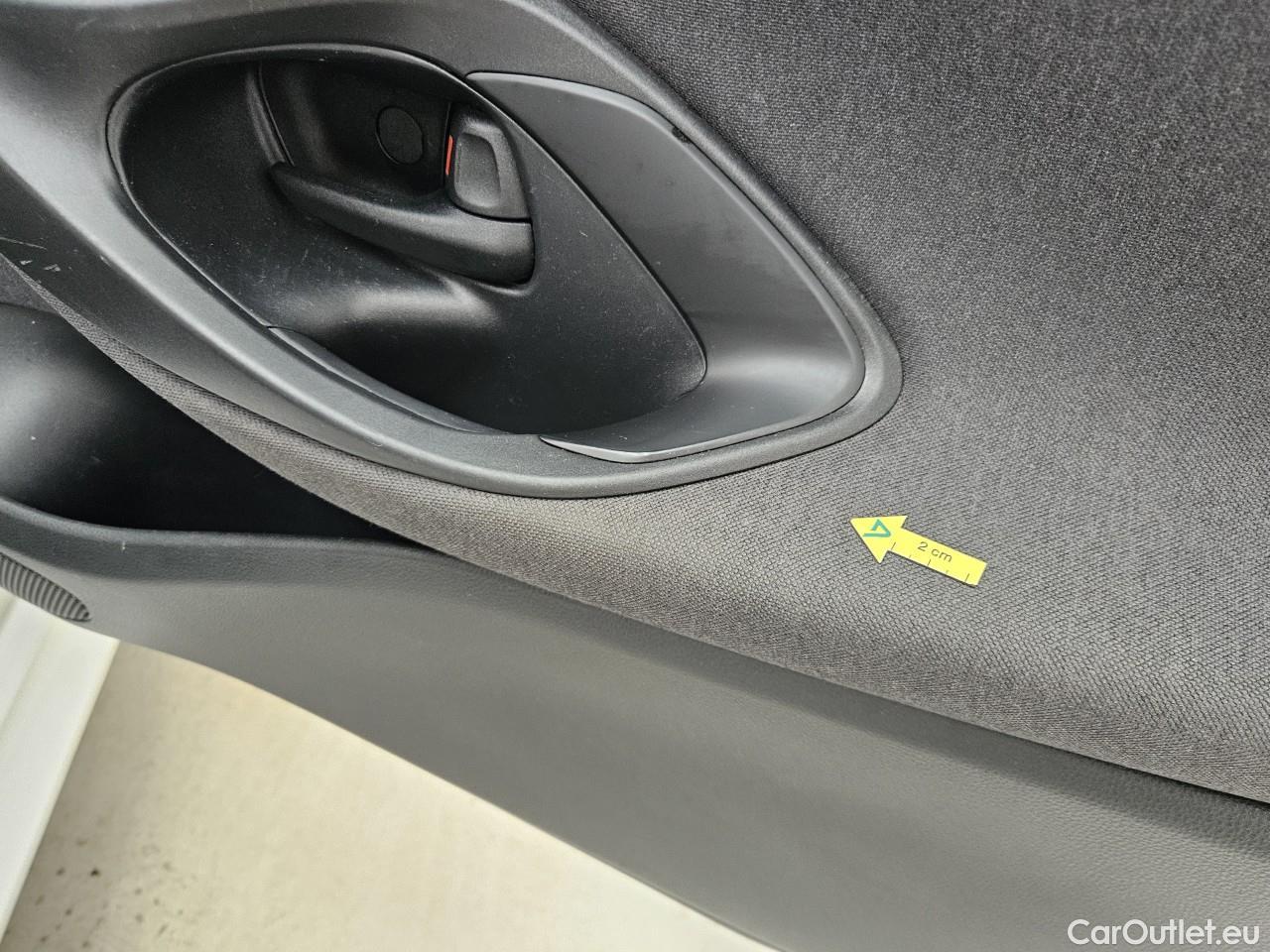  Toyota  Yaris 1.5 Hybrid Eco HYB Auto #48