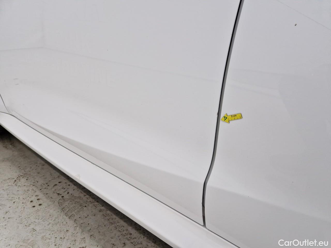  Toyota  Yaris 1.5 Hybrid Eco HYB Auto #2