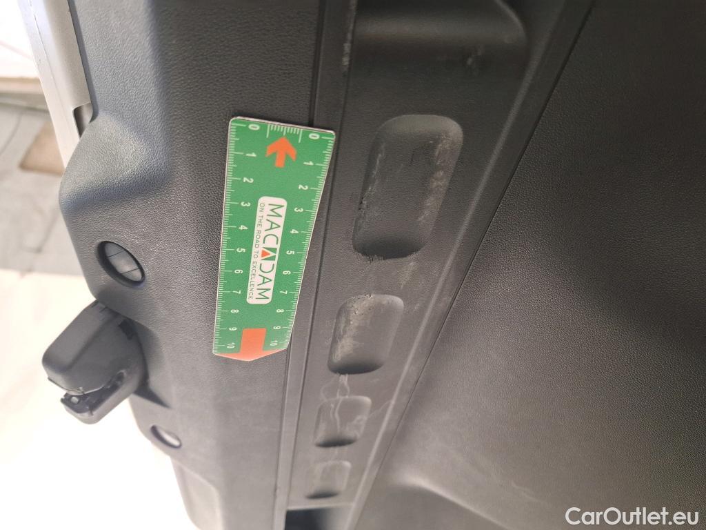  Citroen  C3  Société Feel 1.5 BlueHDI 100CV BVM6 E6d #13