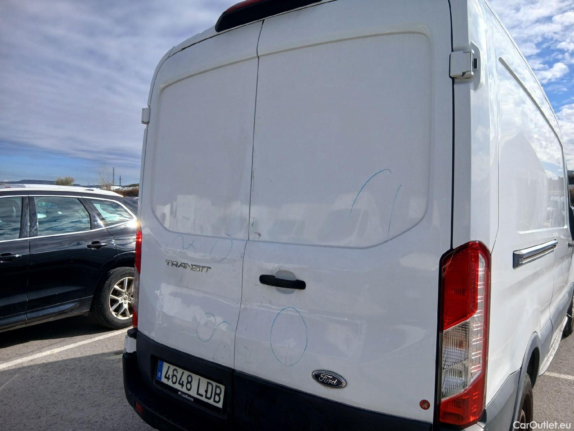  Ford  Transit FORD  / 2013 / 4P / furgón 350 96kW L3H2 Van Trend FWD #27