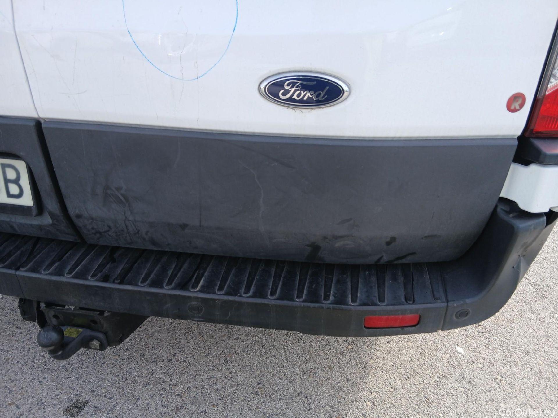  Ford  Transit FORD  / 2013 / 4P / furgón 350 96kW L3H2 Van Trend FWD #33