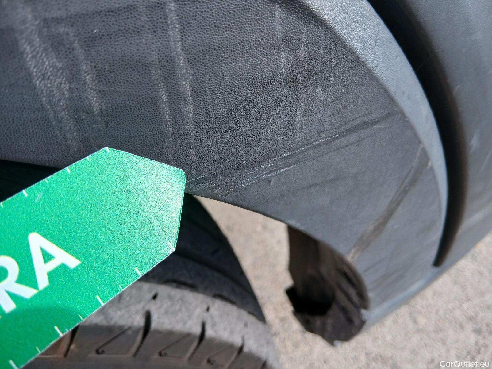  Ford  Transit FORD  / 2013 / 4P / furgón 350 96kW L3H2 Van Trend FWD #49