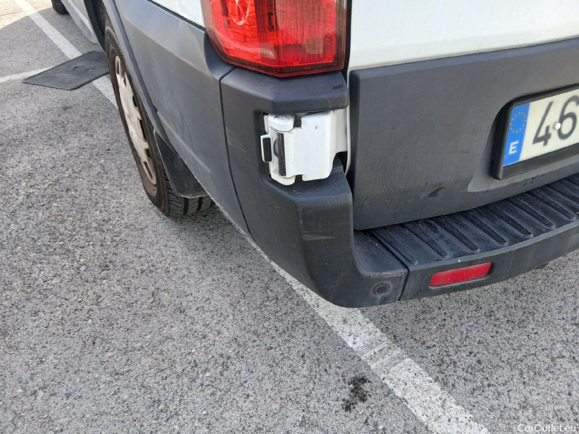  Ford  Transit FORD  / 2013 / 4P / furgón 350 96kW L3H2 Van Trend FWD #22