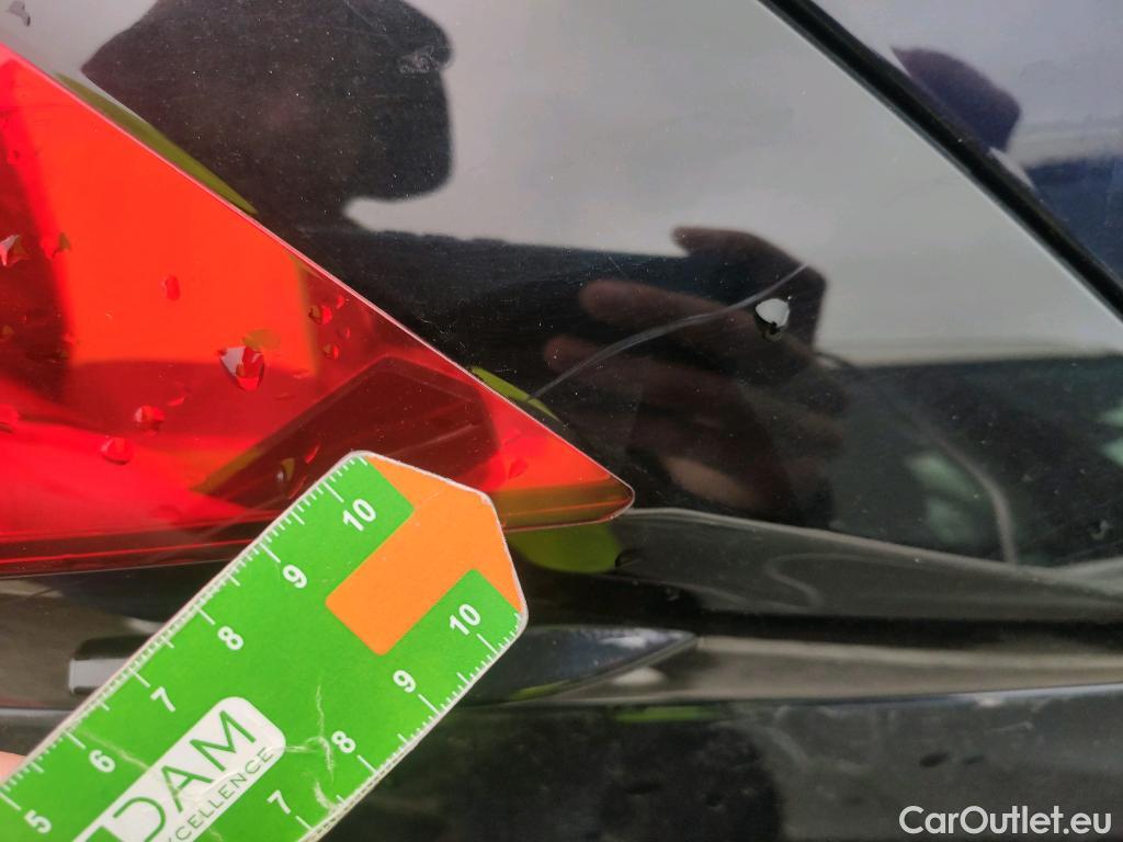  Toyota  RAV4 TOYOTA  / 2018 / 5P / todoterreno 2.5l PLUG-IN 300PH (e-CVT) Advance #2