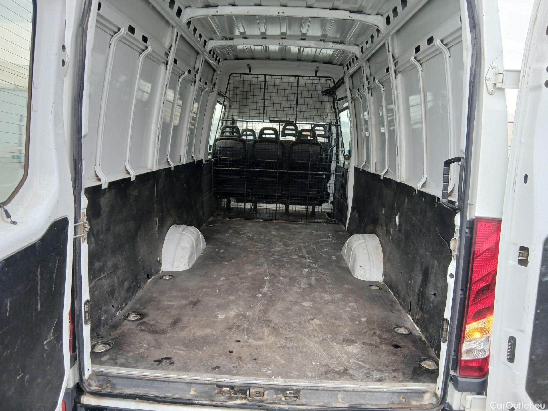  Iveco  Daily IVECO  / 2019 / 4P / combi 35S 14H V 4100/H2 16H M3 #52