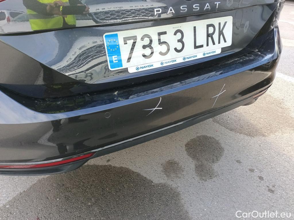  Volkswagen  Passat VOLKSWAGEN  / 2019 / 5P / familiar Variant Executive 2.0 TDI 110kW (150CV) #22