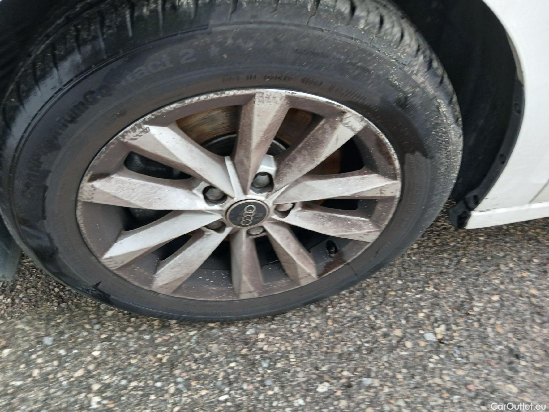  Audi  A3 AUDI  / 2020 / 5P / berlina con portón Sportback 30 TFSI 81kW (110CV) S tronic #19